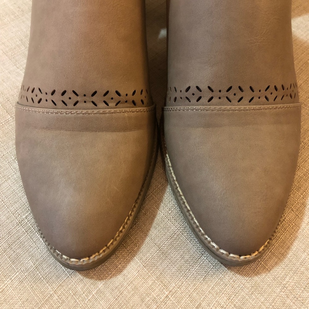 Ankle boots